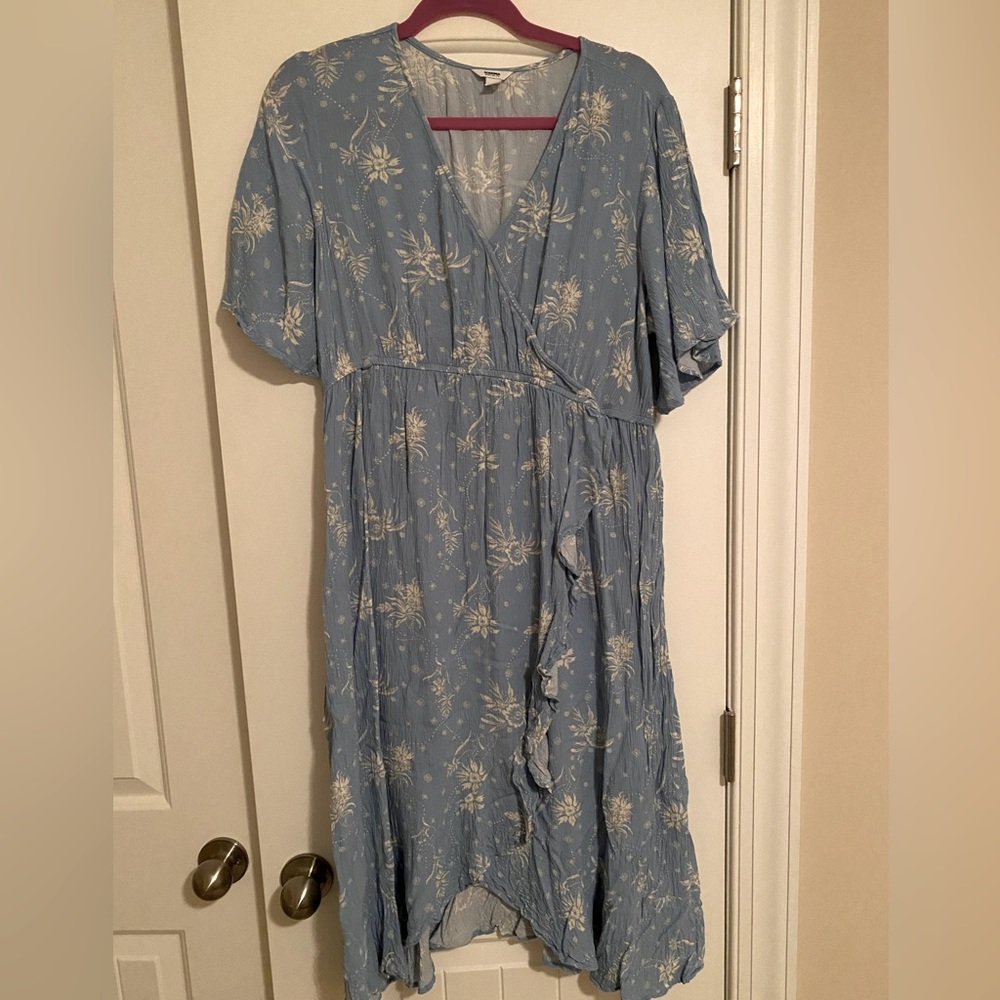 Blue and white floral maternity dress